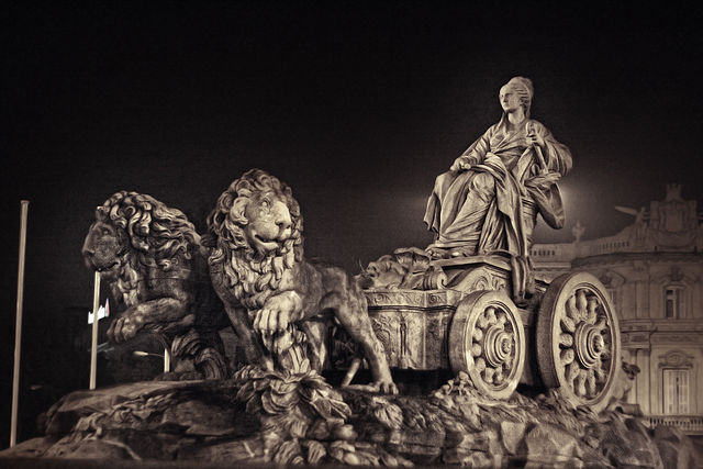 Fontana di Cibele a Madrid - foto di Juanedc